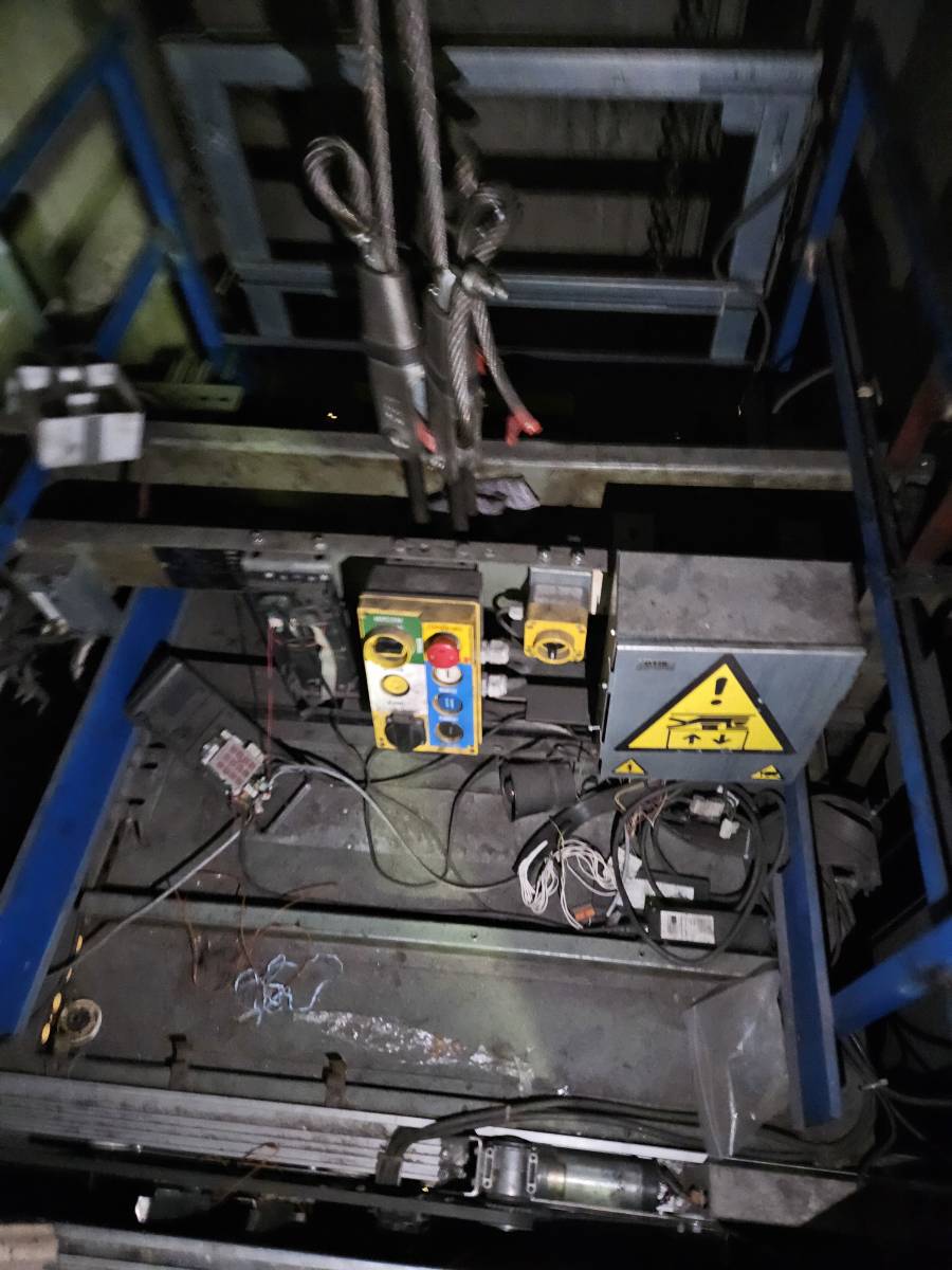 Repérage amiante avant travaux de remplacement d'ascenseur à Maromme 76150.